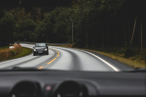 Voitures de police électriques : le futur du maintien de l'ordre ?